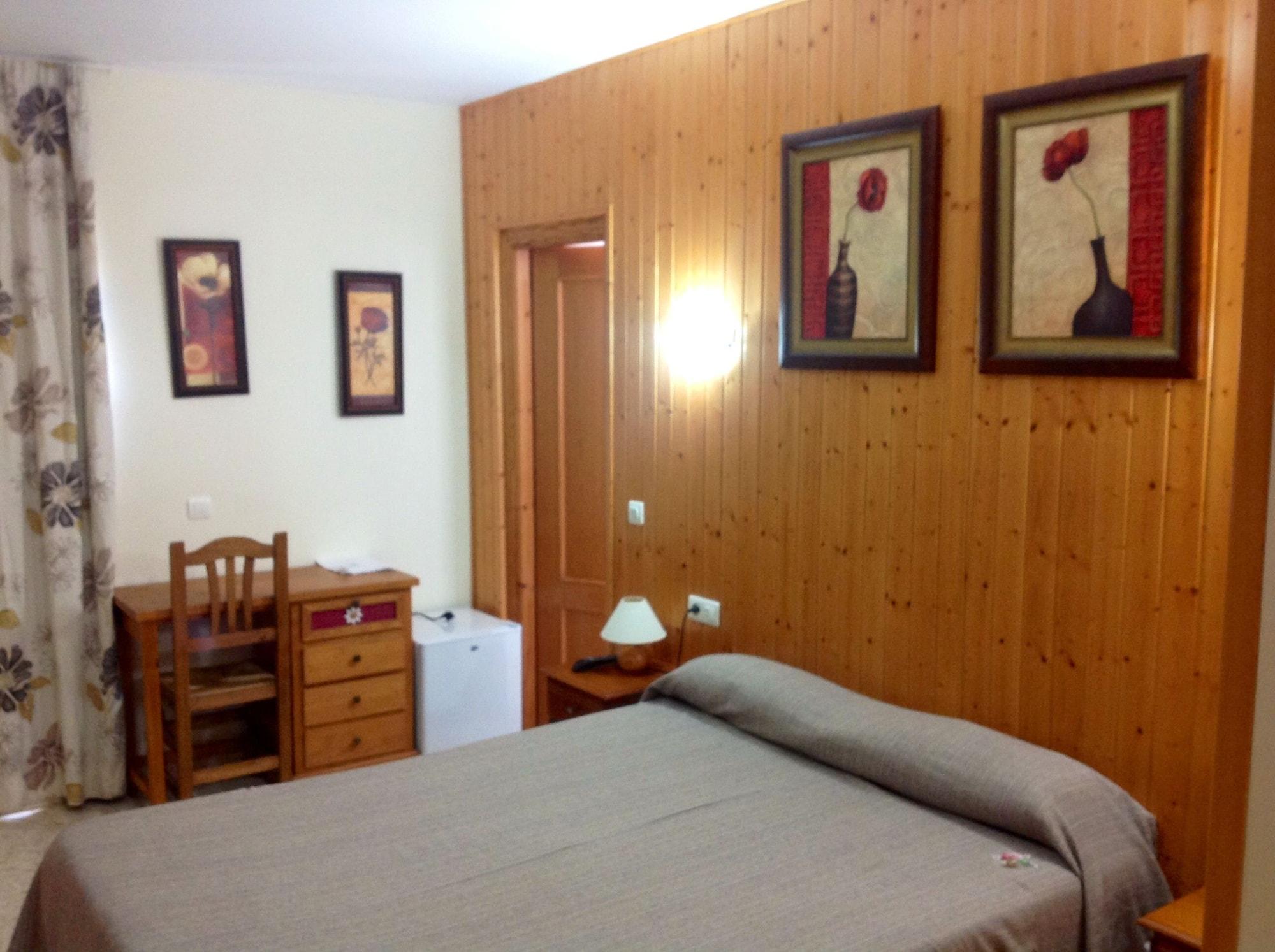 Hotel Maria Cristina La Cala Del Moral ภายนอก รูปภาพ