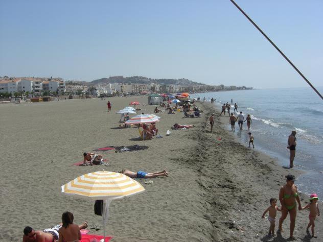 Hotel Maria Cristina La Cala Del Moral ภายนอก รูปภาพ